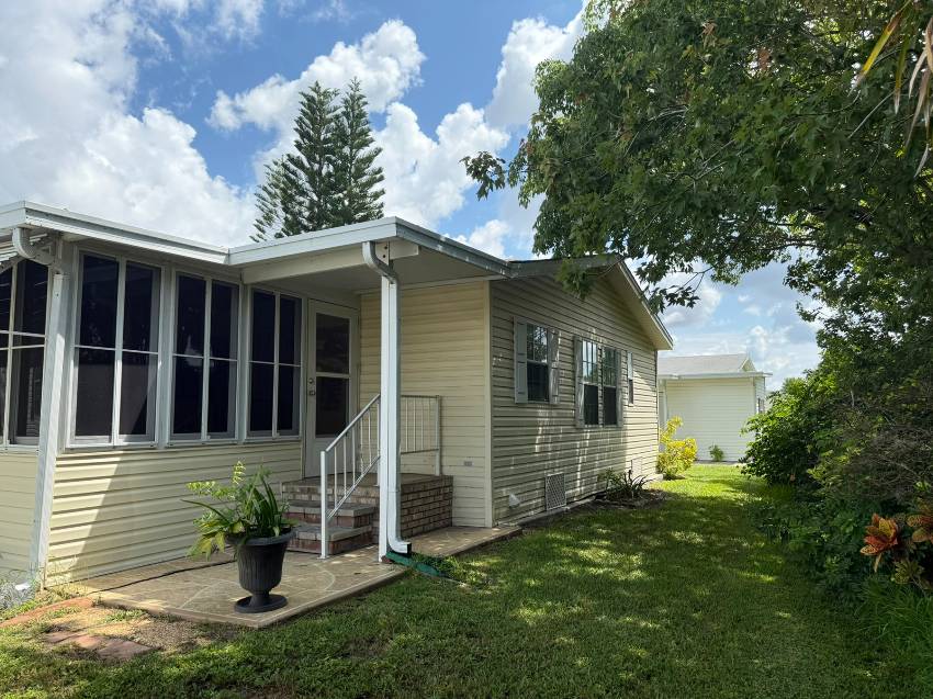 105 Bougenvilea Terrace a Parrish, FL Mobile or Manufactured Home for Sale